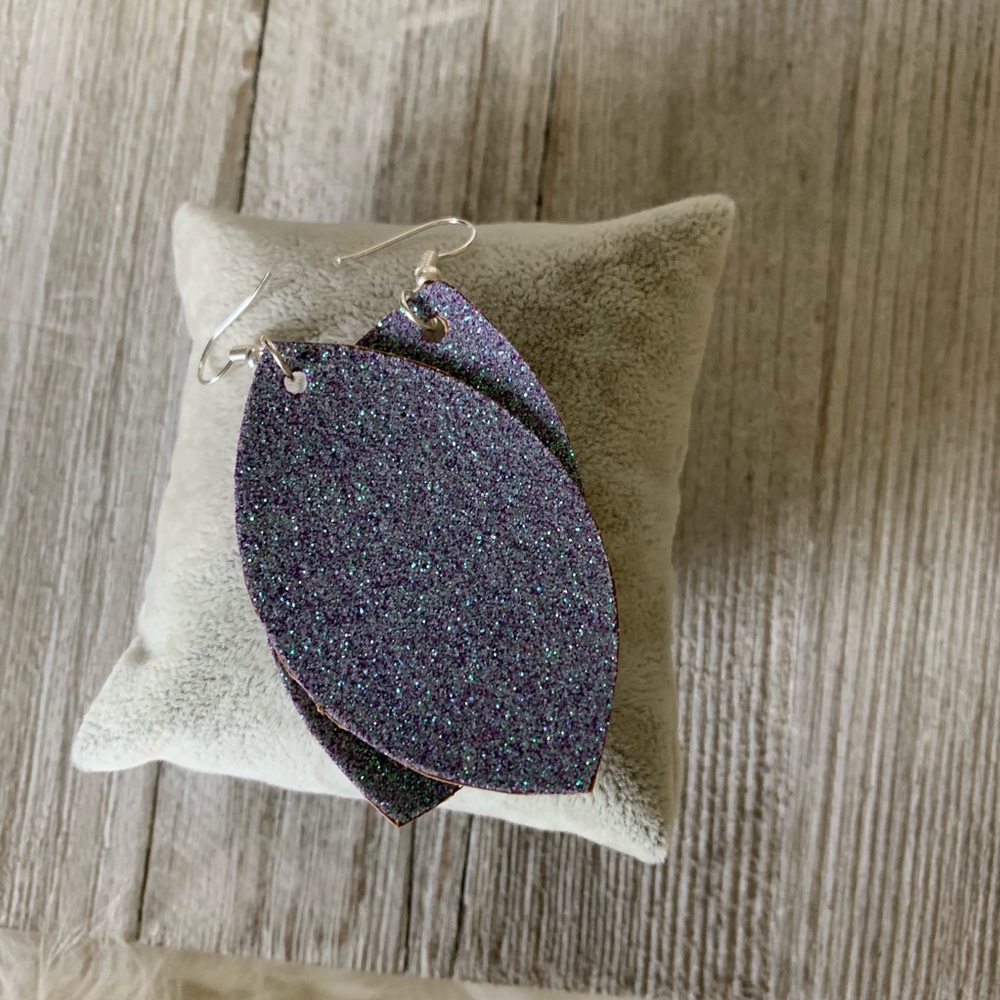 NWT Periwinkle Glittery Cork Earrings - Picture 4 of 4